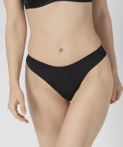 Triumph Trusser<0004 BLACK - Aura Spotlight String