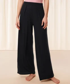 Triumph Shorts/ Loungepants<0004 BLACK - Aura Spotlight Trousers