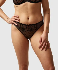Chantelle Trusser<011 BLACK - Fleurs Tanga
