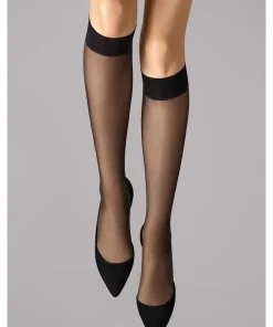 Wolford Knæstrømper<7005 BLACK - Satin Touch 20 Knee Highs & Overknees