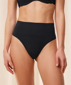 Triumph Shapewear|Trusser<0004 BLACK - Soft Sculpt String