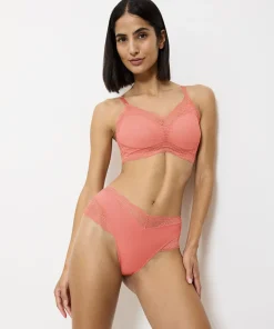 Triumph Bh'er<3131 CAMEO - Lift Smart Vatteret Bh