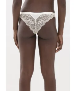 Mey Trusser<5 CHAMPAGNER - Poetry Fame Brasil