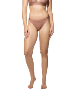 Mey Trusser<529 CREAMY NOUGAT - Poetry Fame Brasil