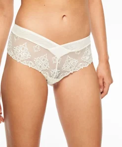 Chantelle Trusser<035 IVORY - Champs Elysees Revealing Shorty