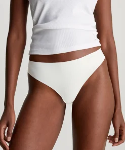 Calvin Klein Trusser<101 IVORY - Invisibles Thong