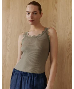 Rosemunde Undertøj<968 LAUREL OAK - Silk Silk top w/ lace