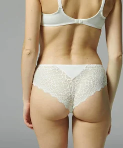 Simone Pérèle Trusser<030 NATUREL - Caresse Shorty