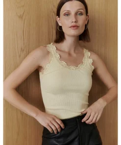 Rosemunde Undertøj<979 PASTEL YELLOW - Silk Top Regular W/Vintage Lace
