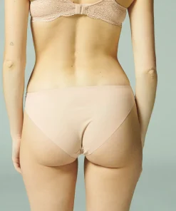 Simone Pérèle Trusser<739 PEAU ROSÉE - Karma Brief