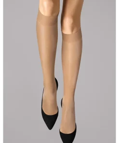 Wolford Knæstrømper<4467 SAND - Satin Touch 20 Knee Highs & Overknees