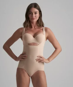 Bye Bra Bodystocking<BEIGE - Smooth Essentials Bodysuit WYOB