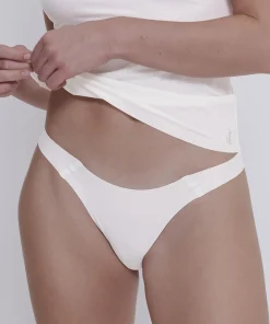 Sloggi Trusser<00GZ SILK WHITE - Zero Feel Tanga