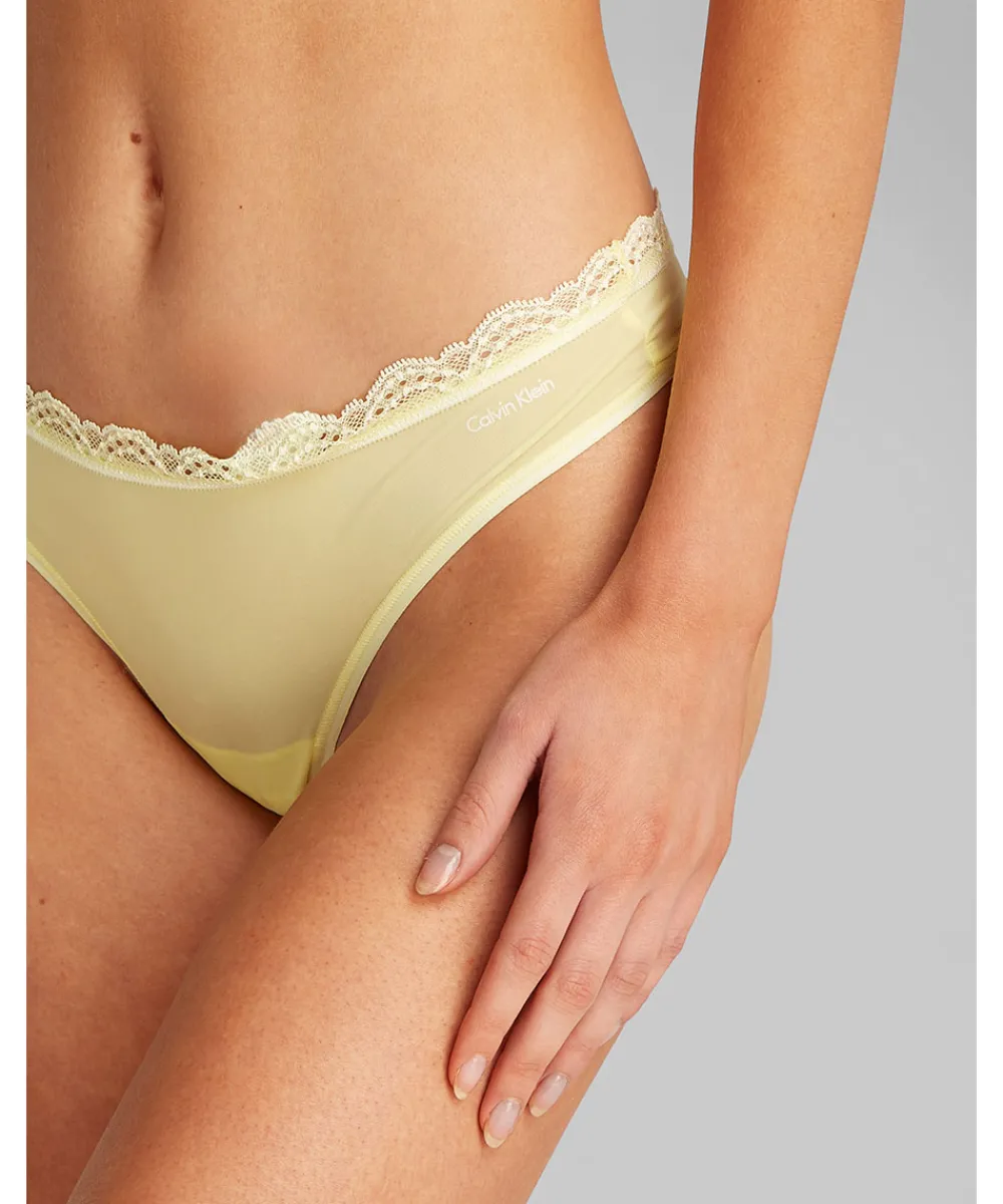 Calvin Klein Trusser<SYC PALE LIME YELLOW - Mf Stretch W Lace Thong