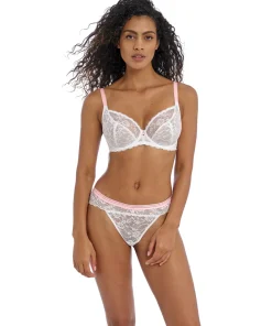 Freya Trusser<WHE WHITE - Offbeat Brazilian Brief